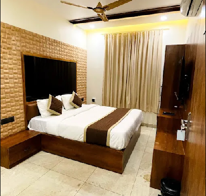 Hotel Shree Ji | Double Deluxe Room 